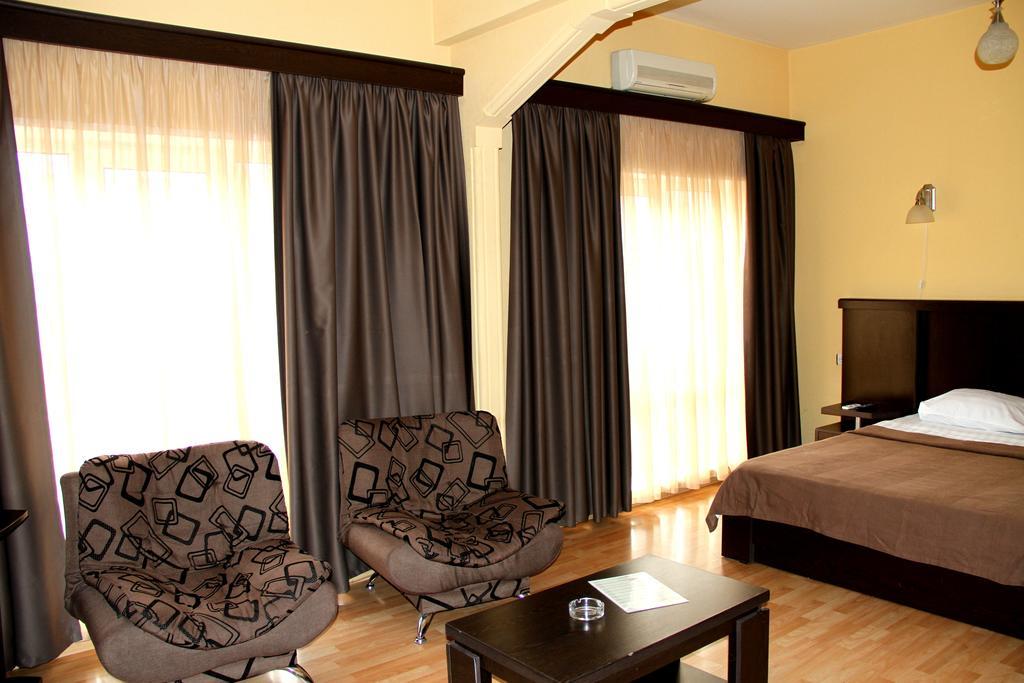 Avenue Hotel Tbilissi Chambre photo