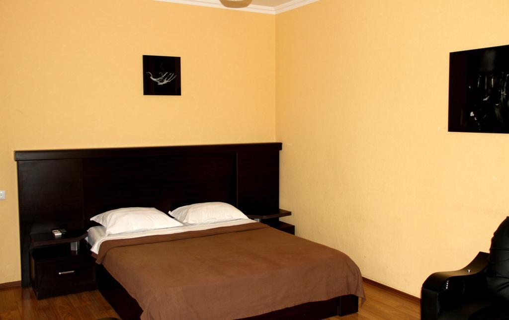 Avenue Hotel Tbilissi Chambre photo