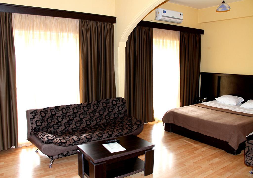 Avenue Hotel Tbilissi Extérieur photo