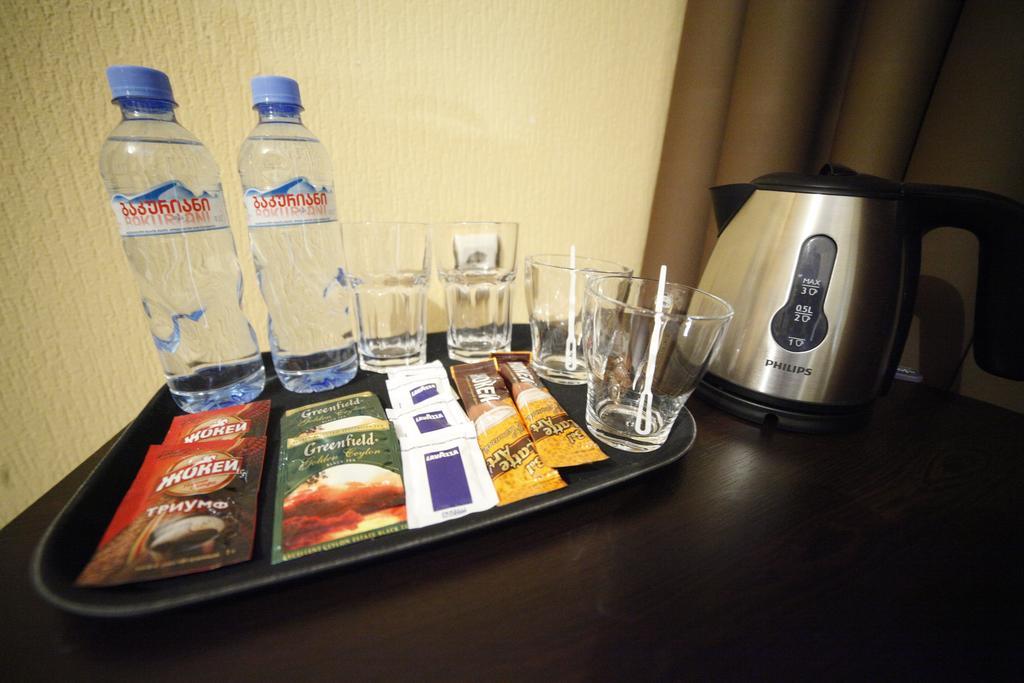 Avenue Hotel Tbilissi Extérieur photo