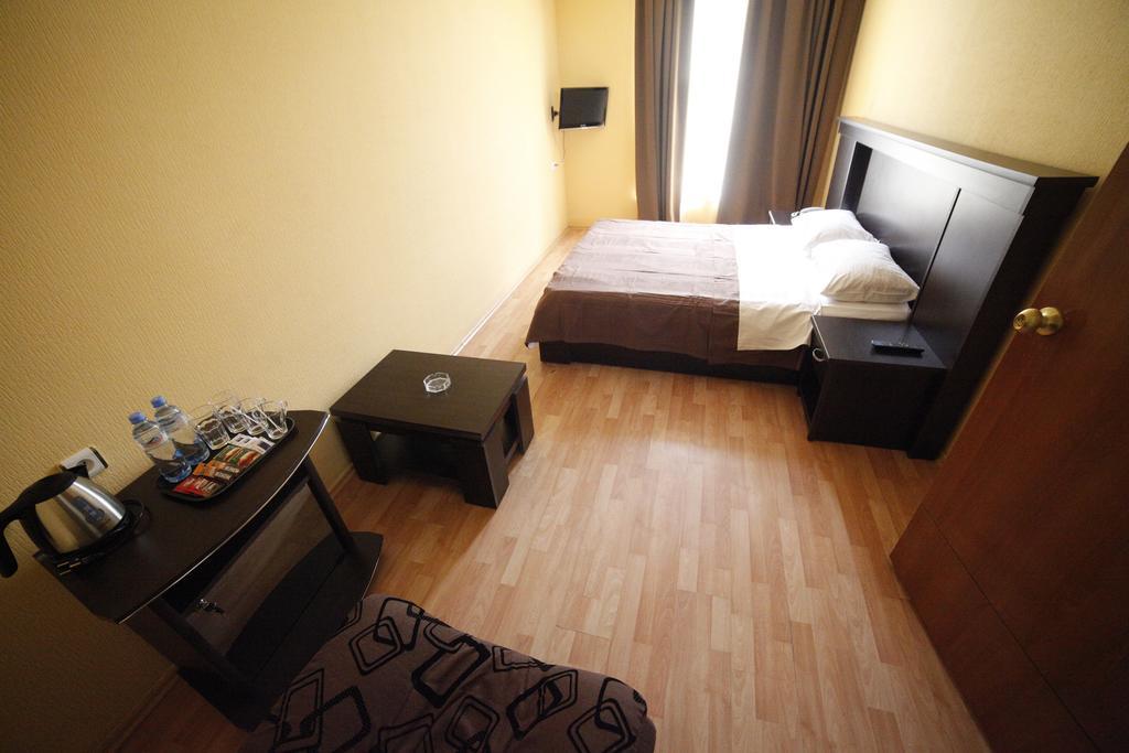 Avenue Hotel Tbilissi Chambre photo