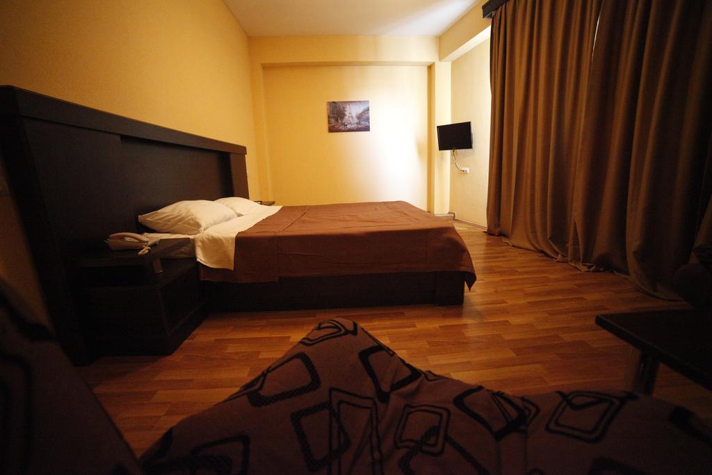 Avenue Hotel Tbilissi Chambre photo