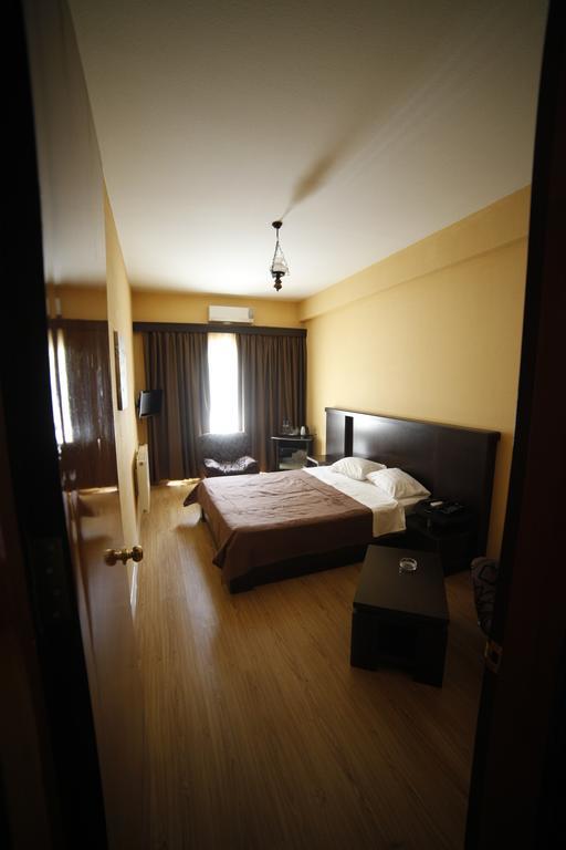 Avenue Hotel Tbilissi Chambre photo