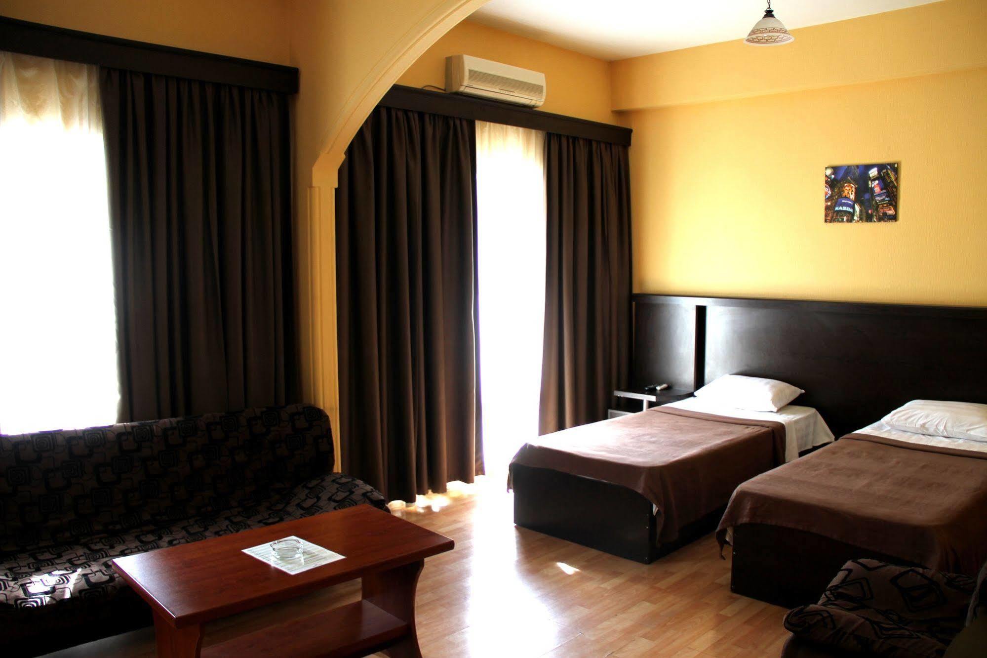 Avenue Hotel Tbilissi Extérieur photo